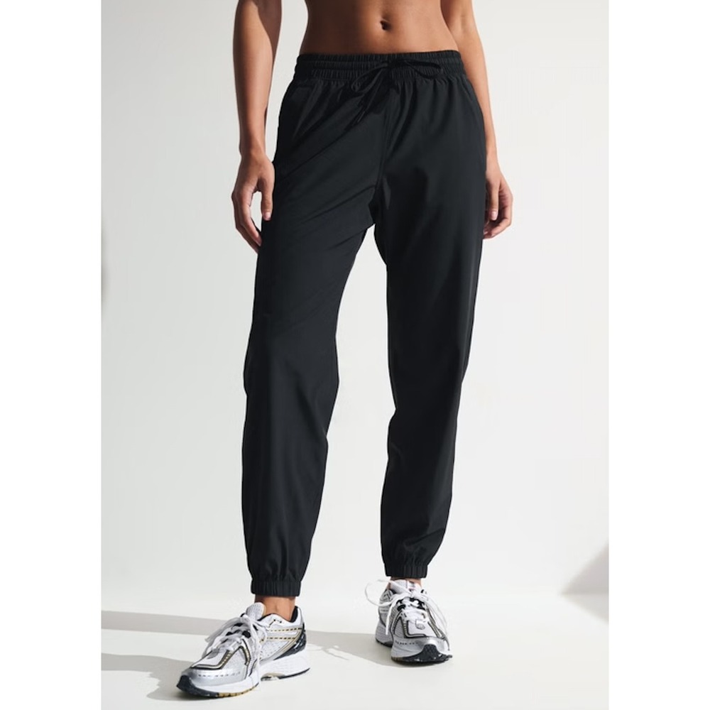 YPB Your Personal Best Abercrombie MotionTEK Black Active Jogger Pants Size Med - Picture 2 of 10